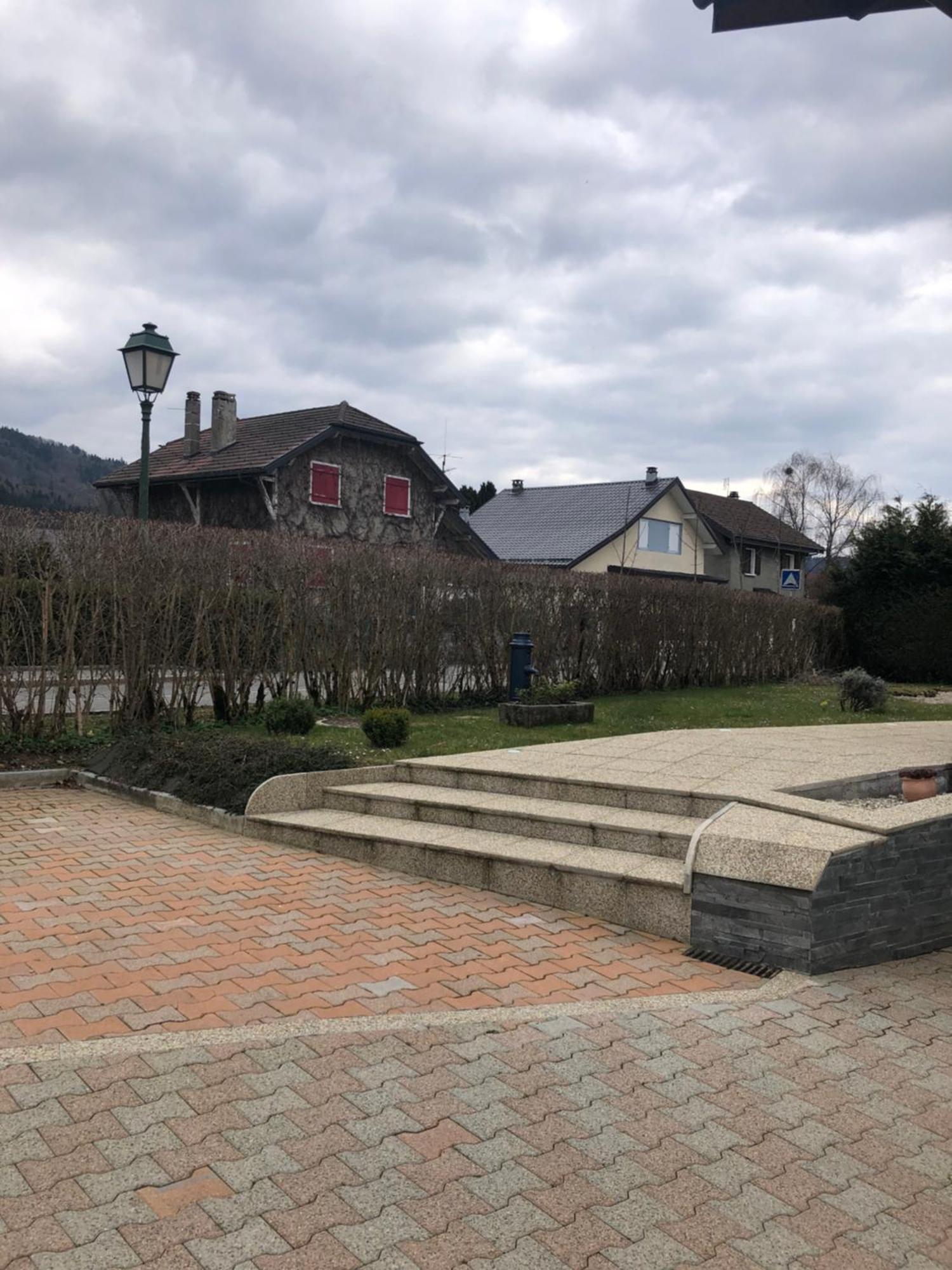 La Chrysalide Appartement Boege Buitenkant foto